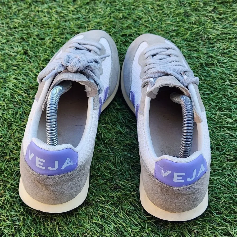 Veja pre owned